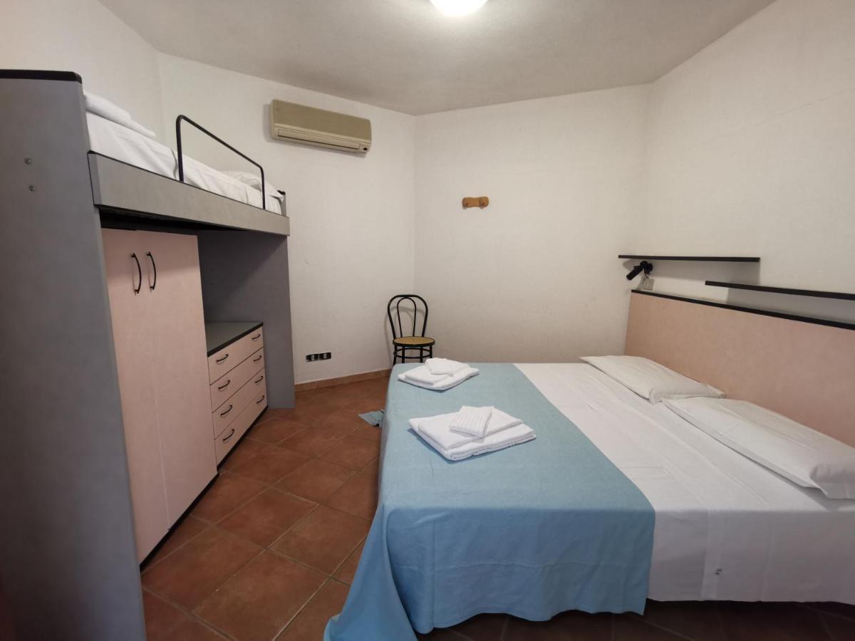 Marinello Camping & Touristic Village โอลิเวริ ภายนอก รูปภาพ