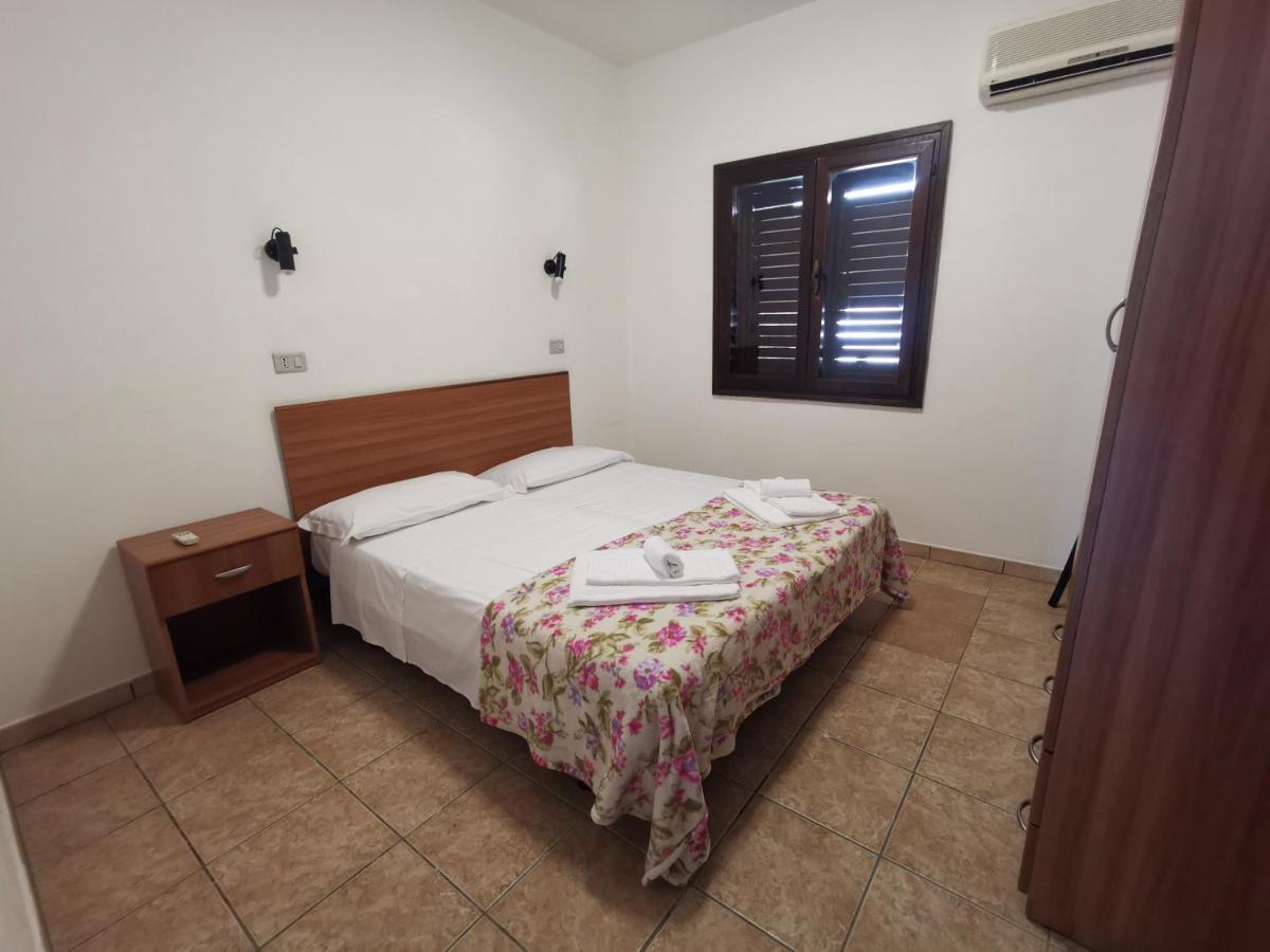 Marinello Camping & Touristic Village โอลิเวริ ภายนอก รูปภาพ